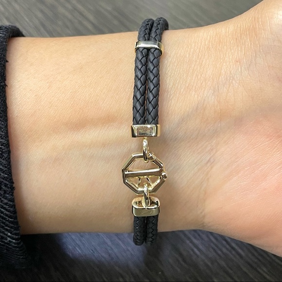 Anchor Bracelet in solid 14k Yellow Gold and Nylon 8.3” long - Picture 8 of 8